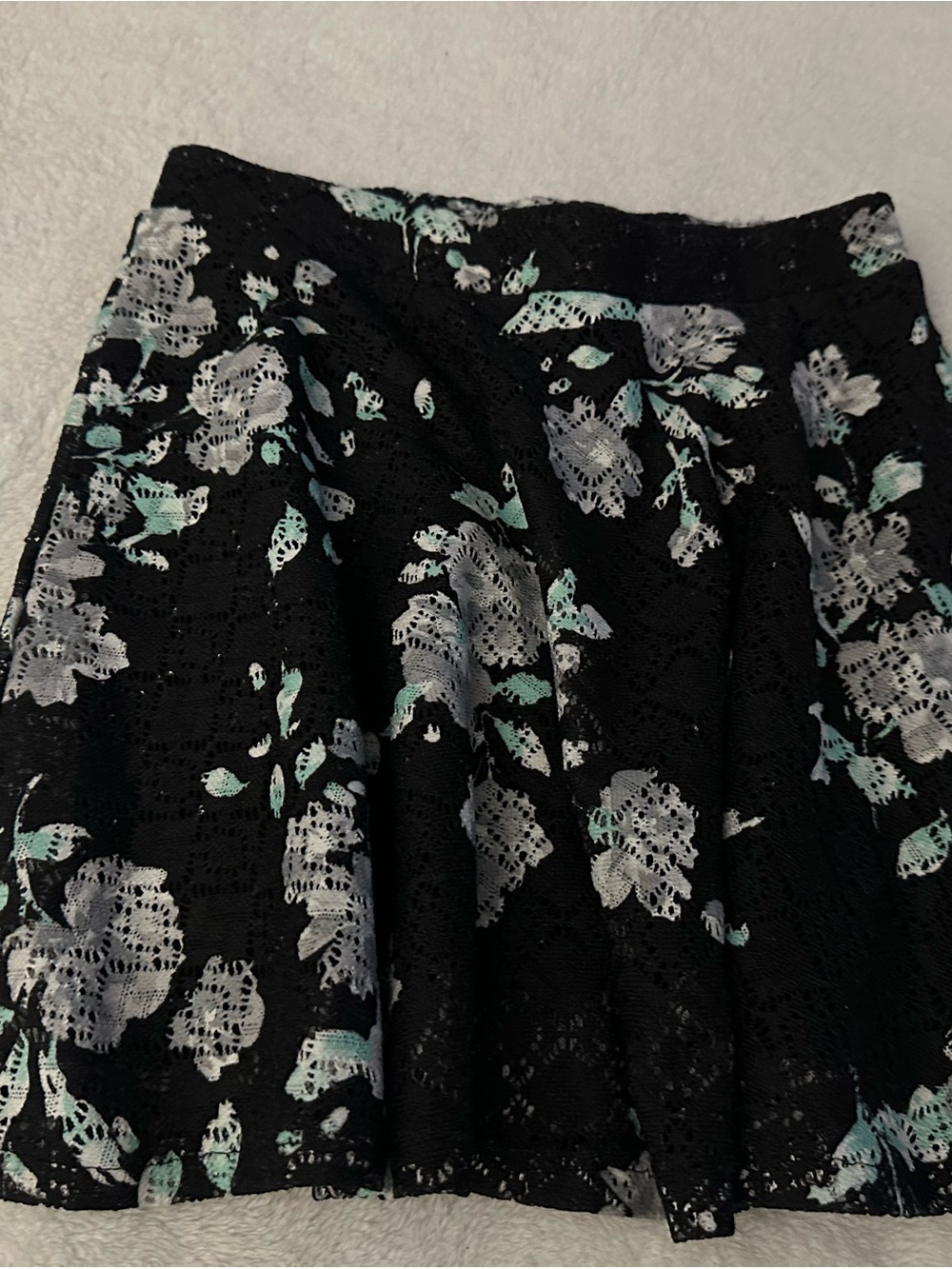 Aeropostale Black Lace Skirt with Mint and White Floral Print